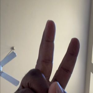 Meet your Posher, Leon